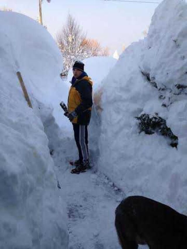Buffalo, NY, preps for more snow in worst blizzard in 4 decades: